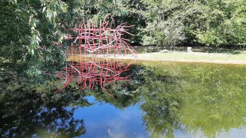 Foto von der Skulptur von Karin van der Molen