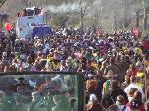 Rosenmontagszug Neukirchen-Vluyn