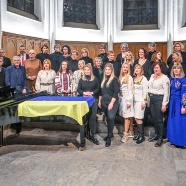 Gruppenfoto Chor in Kirche